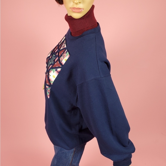 Vintage 90s sweatshirt - Picture 2 of 8